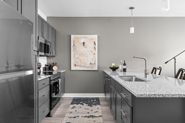 The Carlyle at Chatham Hills in Westfield, IN - Building Photo - Building Photo