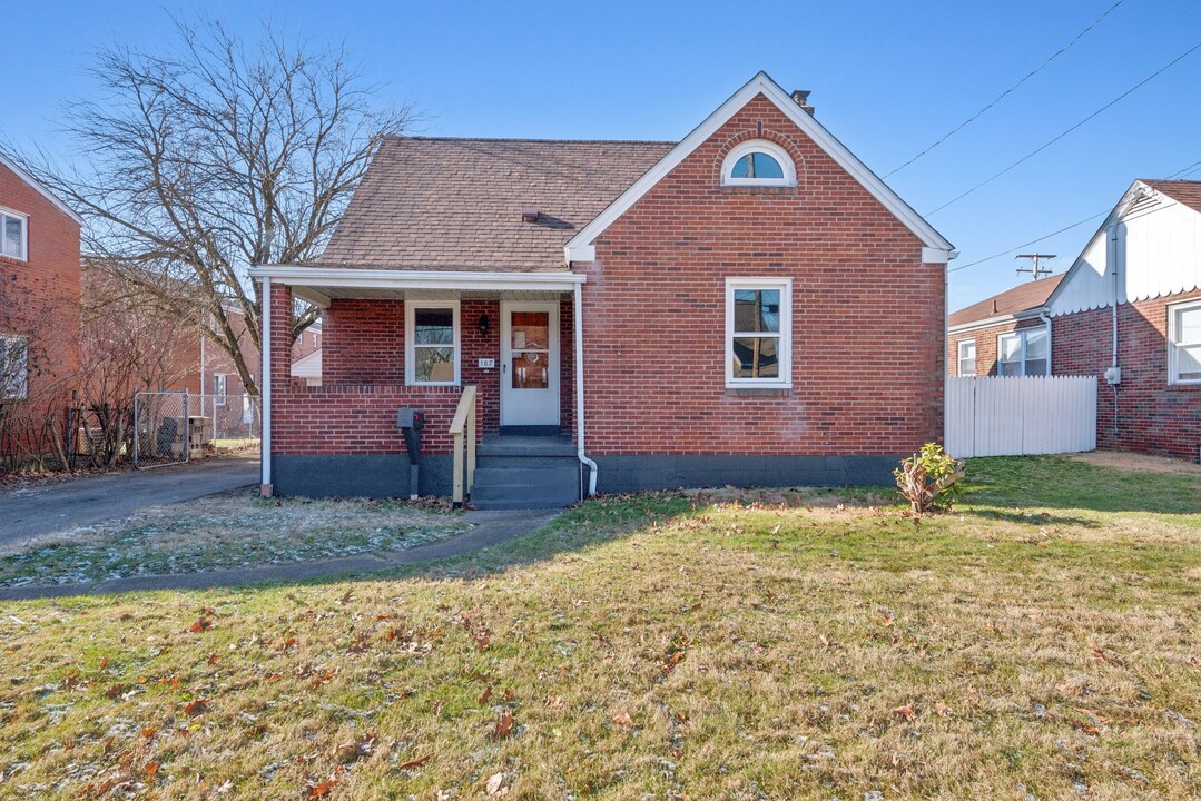 107 School Ave in Cheswick, PA - Building Photo