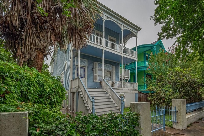 1724 Postoffice St in Galveston, TX - Building Photo - Building Photo