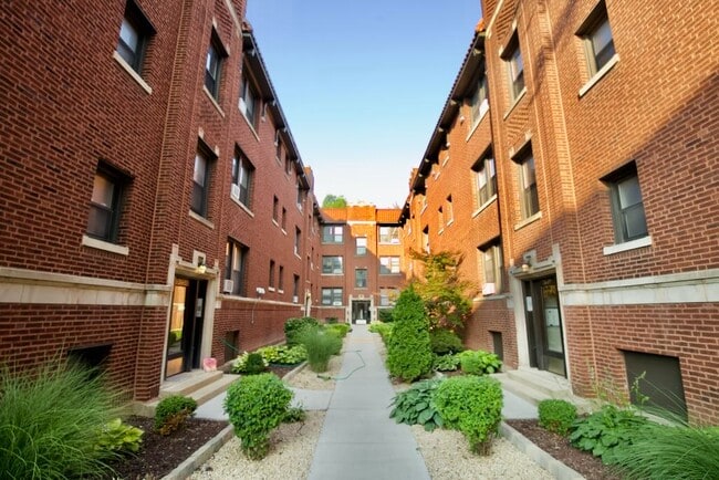 property at 2641 N Spaulding Ave