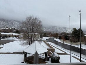 5676 Meadow Ln, Unit 132 in Ogden, UT - Foto de edificio - Building Photo