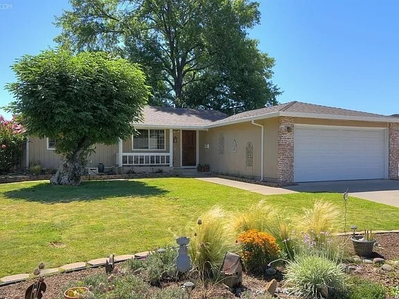 10644 Campana Way in Rancho Cordova, CA - Foto de edificio - Building Photo