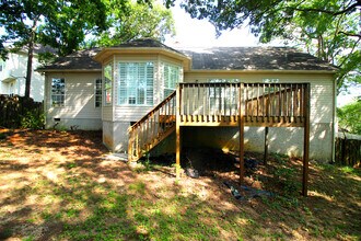 5510 Fair Oaks Ln in Knoxville, TN - Building Photo - Building Photo