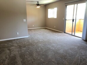 513 Calle Montecito in Oceanside, CA - Building Photo - Building Photo