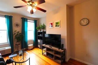 310 Madison St-Unit -4L in Hoboken, NJ - Building Photo - Building Photo