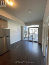 10 Meadowglen Pl in Toronto, ON - Building Photo - Building Photo