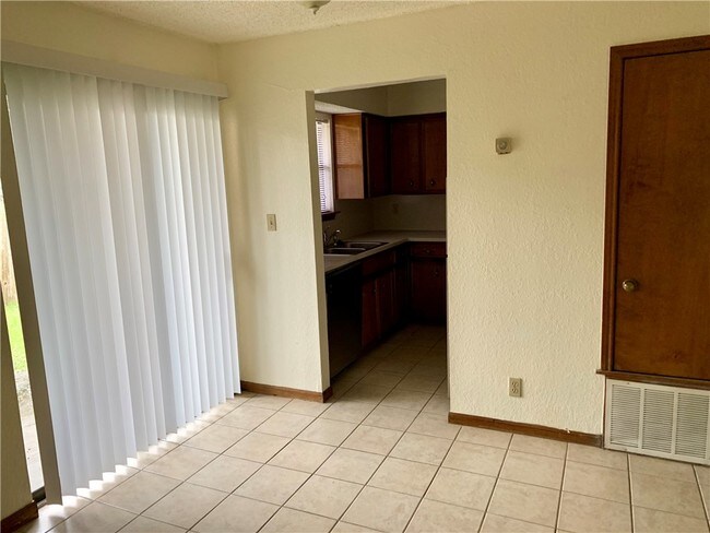 905 E 51st St-Unit -102 in Austin, TX - Building Photo - Building Photo