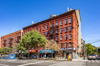 85 W 104th St in New York, NY - Building Photo - Primary Photo