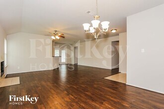 1210 Jewel Ln in Lancaster, TX - Building Photo - Building Photo