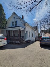 223 Sabattus St in Lewiston, ME - Building Photo - Building Photo