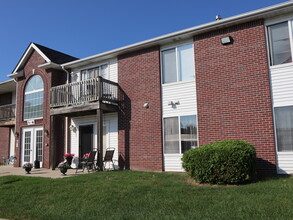 Madison Court Apartments in Clio, MI - Foto de edificio - Building Photo