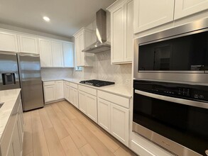 1208 Legends Ln in Georgetown, TX - Building Photo - Building Photo