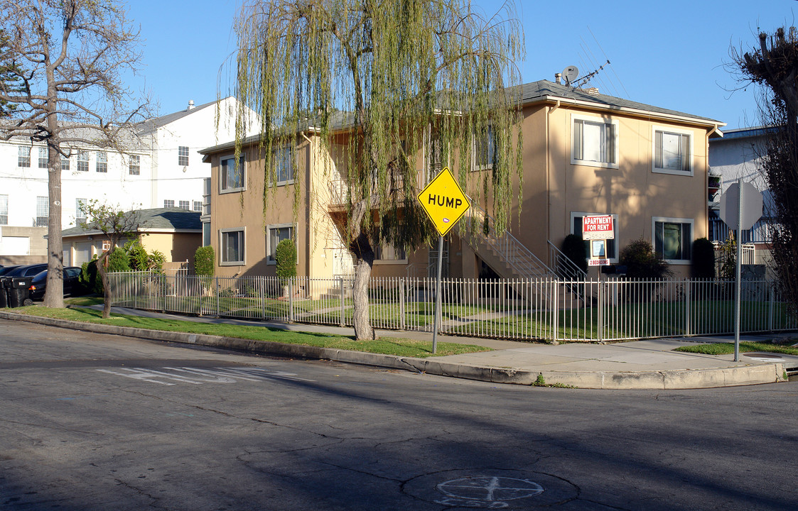 529 E Queen St in Inglewood, CA - Building Photo