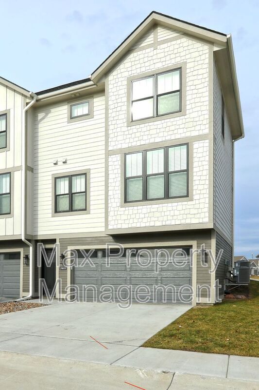 2903 SW Prairie Trail Pkwy in Ankeny, IA - Building Photo - Building Photo