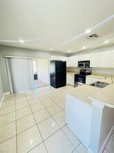 251 Owenshire Cir in Kissimmee, FL - Building Photo - Building Photo
