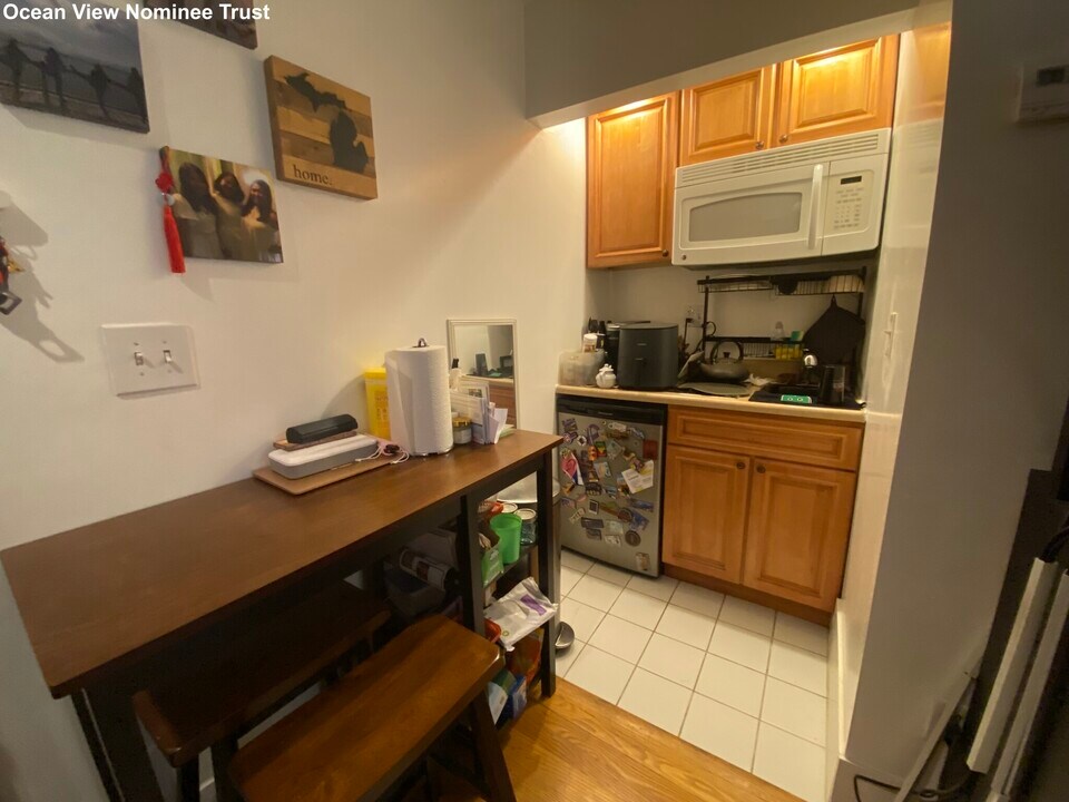 20 Hanover Ave, Unit 4 in Boston, MA - Building Photo