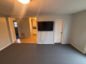 124 39th Ave N in Nashville, TN - Building Photo - Building Photo