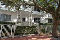 911 3rd St, Unit # 6 in Miami Beach, FL - Building Photo - Building Photo