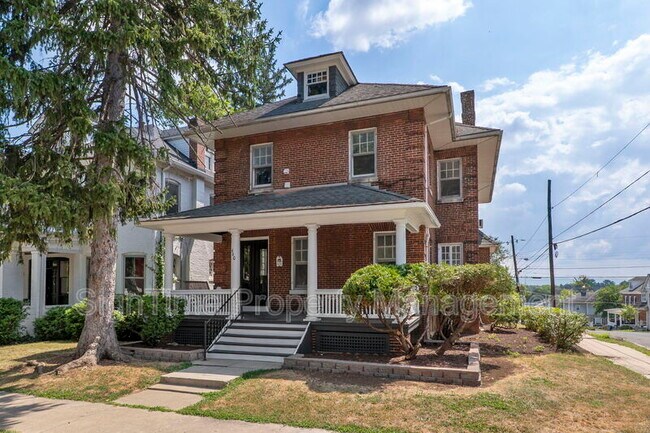 460 Summit Ave in Hagerstown, MD - Building Photo - Building Photo