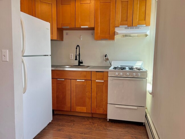 183 Montgomery St in Jersey City, NJ - Building Photo - Building Photo