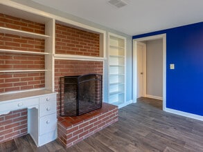 540 SE 151st Ave in Portland, OR - Foto de edificio - Building Photo