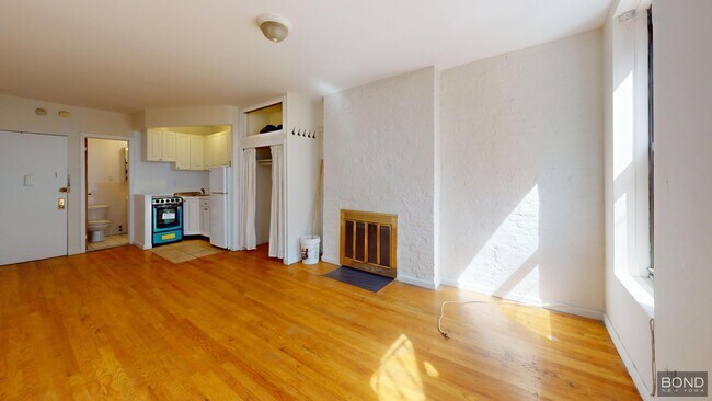 property at 239 E 24th St