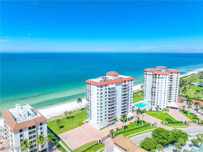 10691 Gulf Shore Dr, Unit 1201 in Naples, FL - Building Photo - Building Photo