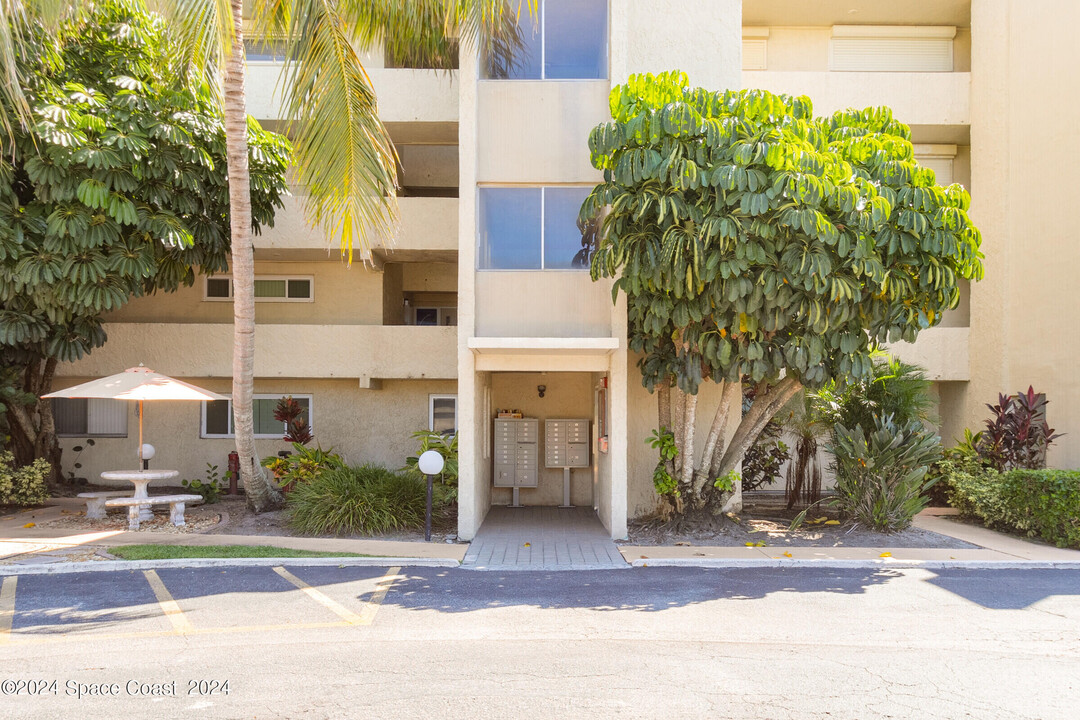 5050 Ocean Beach Blvd in Cocoa Beach, FL - Building Photo