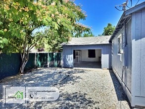 1824 Heller Ln in Redding, CA - Building Photo - Building Photo