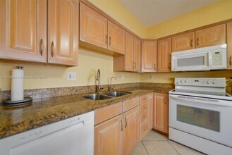 347 Virginia St in Hollywood, FL - Building Photo - Building Photo