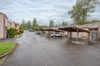 Parkhouse Townhouses in Seattle, WA - Building Photo - Building Photo