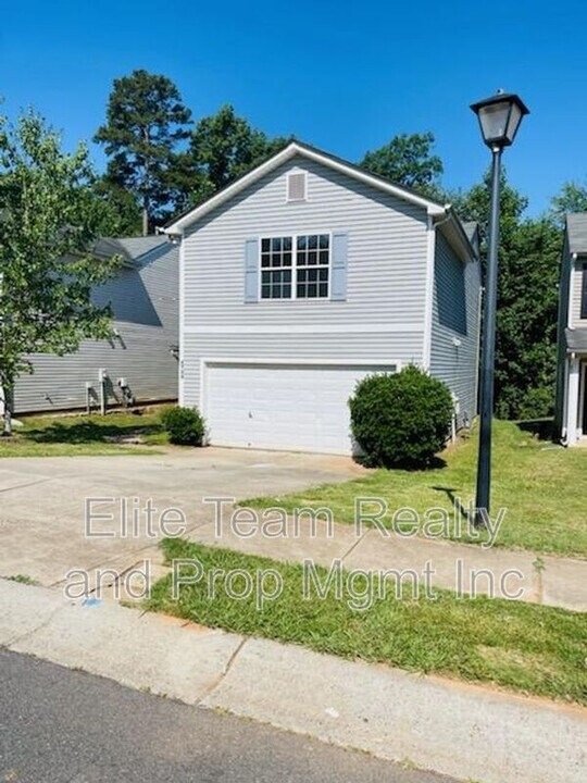 5709 Kelden Walker Ln in Charlotte, NC - Building Photo