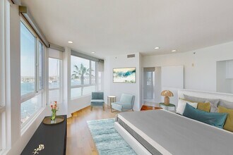 Esprit Marina del Rey in Marina Del Rey, CA - Foto de edificio - Building Photo