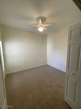 15190 Royal Windsor Ln in Ft. Myers, FL - Foto de edificio - Building Photo