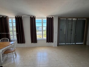 7800 Carlyle Ave in Miami Beach, FL - Building Photo - Building Photo