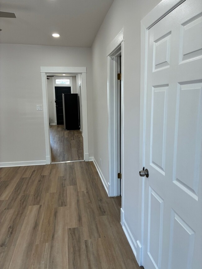 3745 W Diversey Ave in Chicago, IL - Building Photo - Building Photo