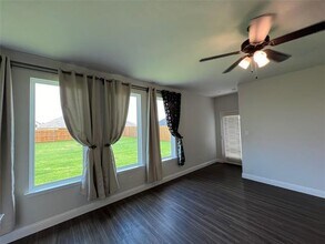 2701 Glasgow Wy in Denton, TX - Building Photo - Building Photo