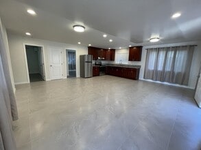 738 22nd Ave in Honolulu, HI - Building Photo - Building Photo