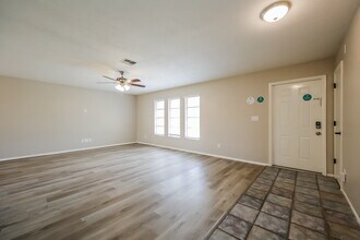 1411 SE 27th Terrace in Cape Coral, FL - Building Photo - Building Photo