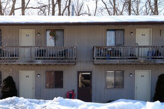 Halfmoon Court Apartments in Halfmoon, NY - Building Photo - Building Photo