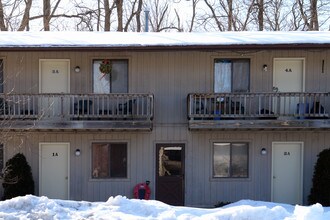 Halfmoon Court Apartments in Clifton Park, NY - Building Photo - Building Photo