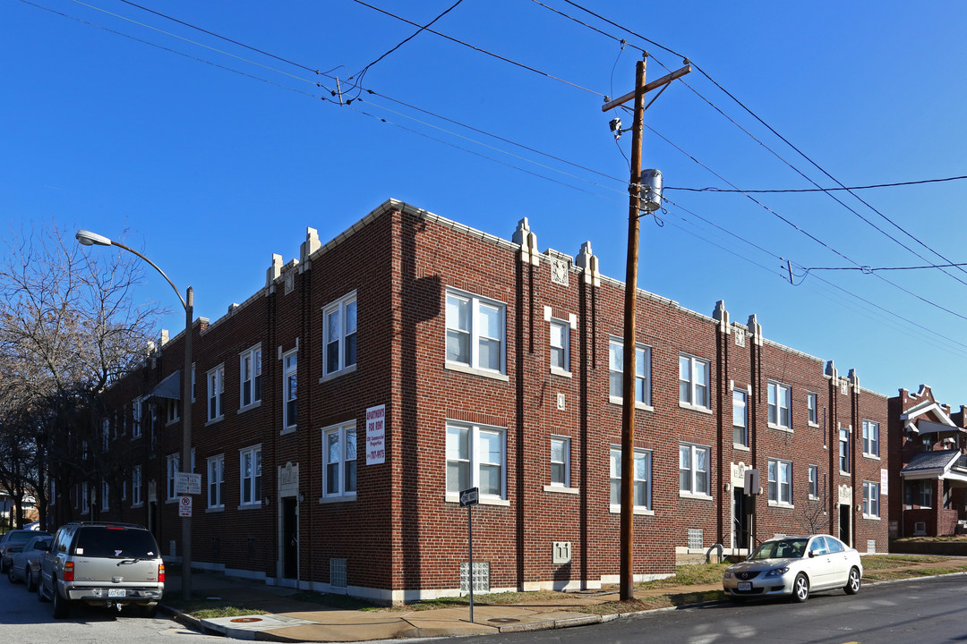 3900-3912 Ray Ave in St. Louis, MO - Building Photo