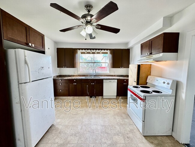 515 Rutland Rd N in Kelowna, BC - Building Photo - Building Photo