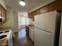 1917 Rolling Ridge Dr photo'