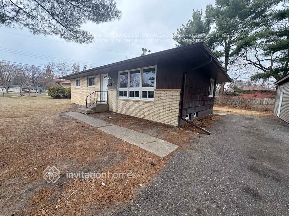 6130 Scott Ave N in Minneapolis, MN - Building Photo
