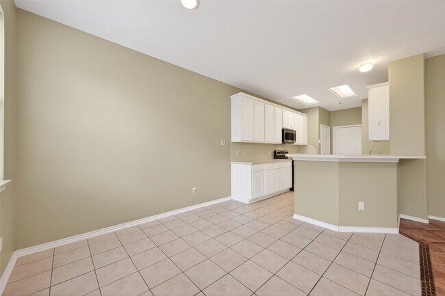 6127 Morningshire Ln