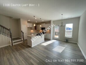 1108 Crater Lk Wy in Durham, NC - Foto de edificio - Building Photo