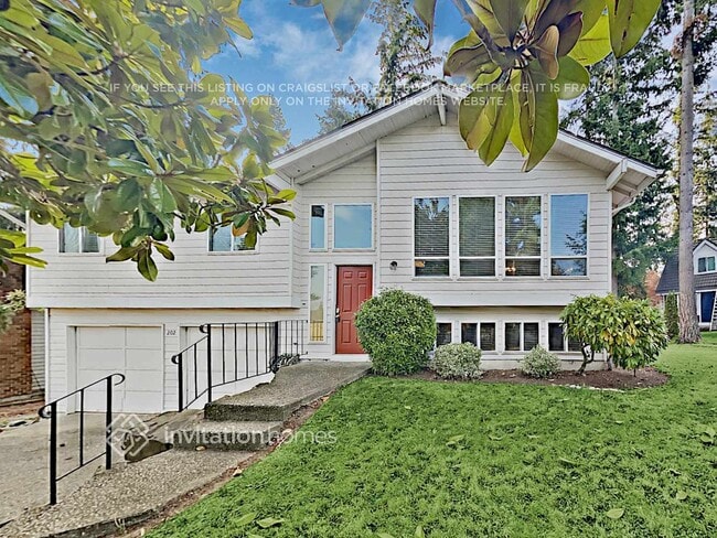property at 202 Vashon Ave SE