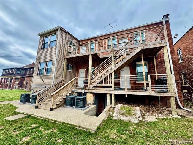 222 Kenilworth St, Unit 2 in Detroit, MI - Foto de edificio - Building Photo