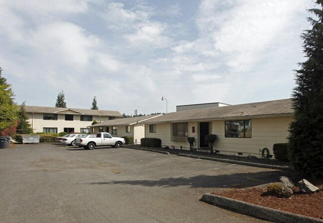 19366-19376 Abernethy Ln in Gladstone, OR - Foto de edificio - Building Photo